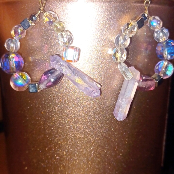 🎉🎀💕Lavender Galaxy Earrings - Picture 2 of 3